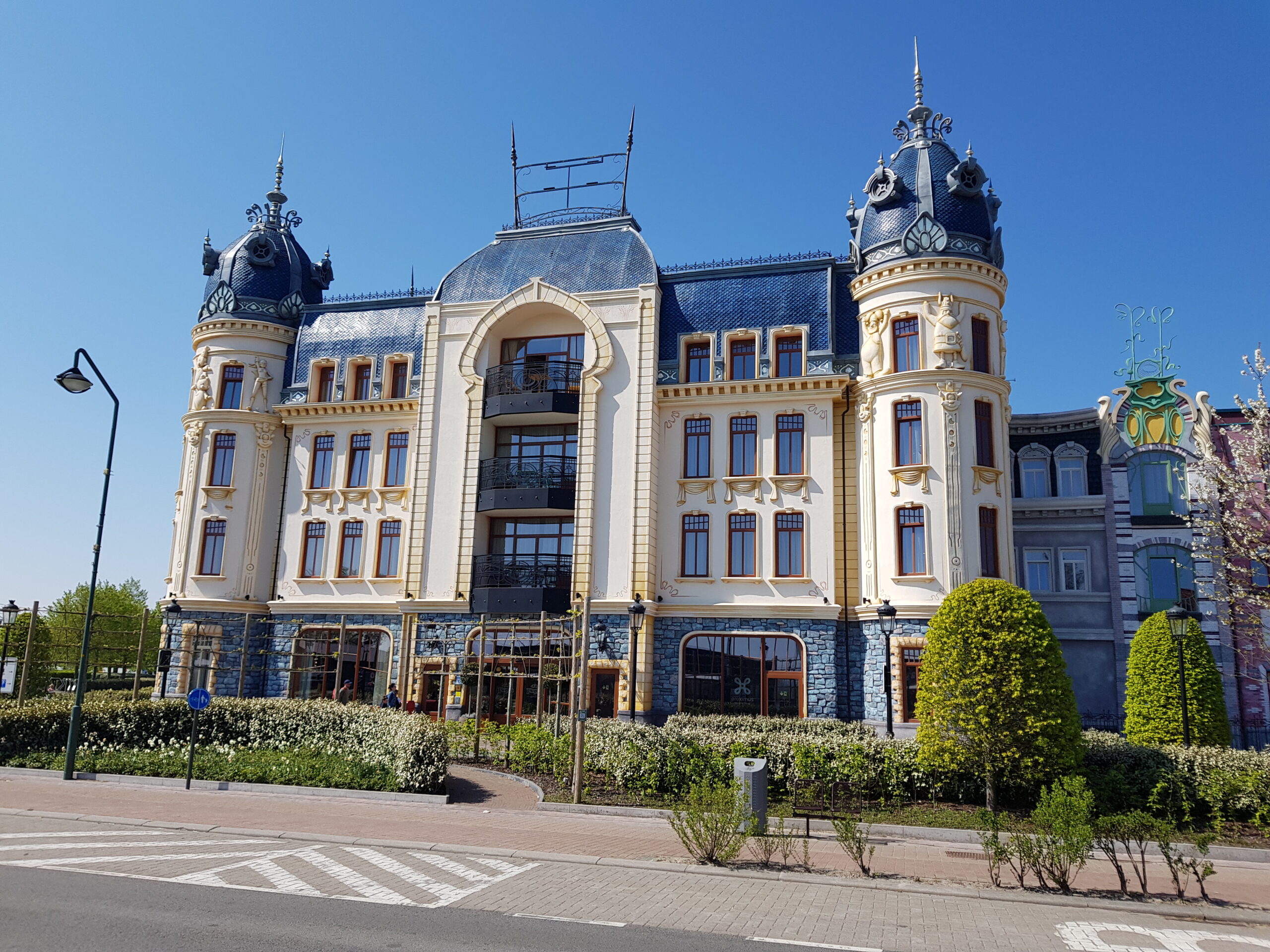 Plopsa Hotel, De Panne / Plopsaland hotel De Panne