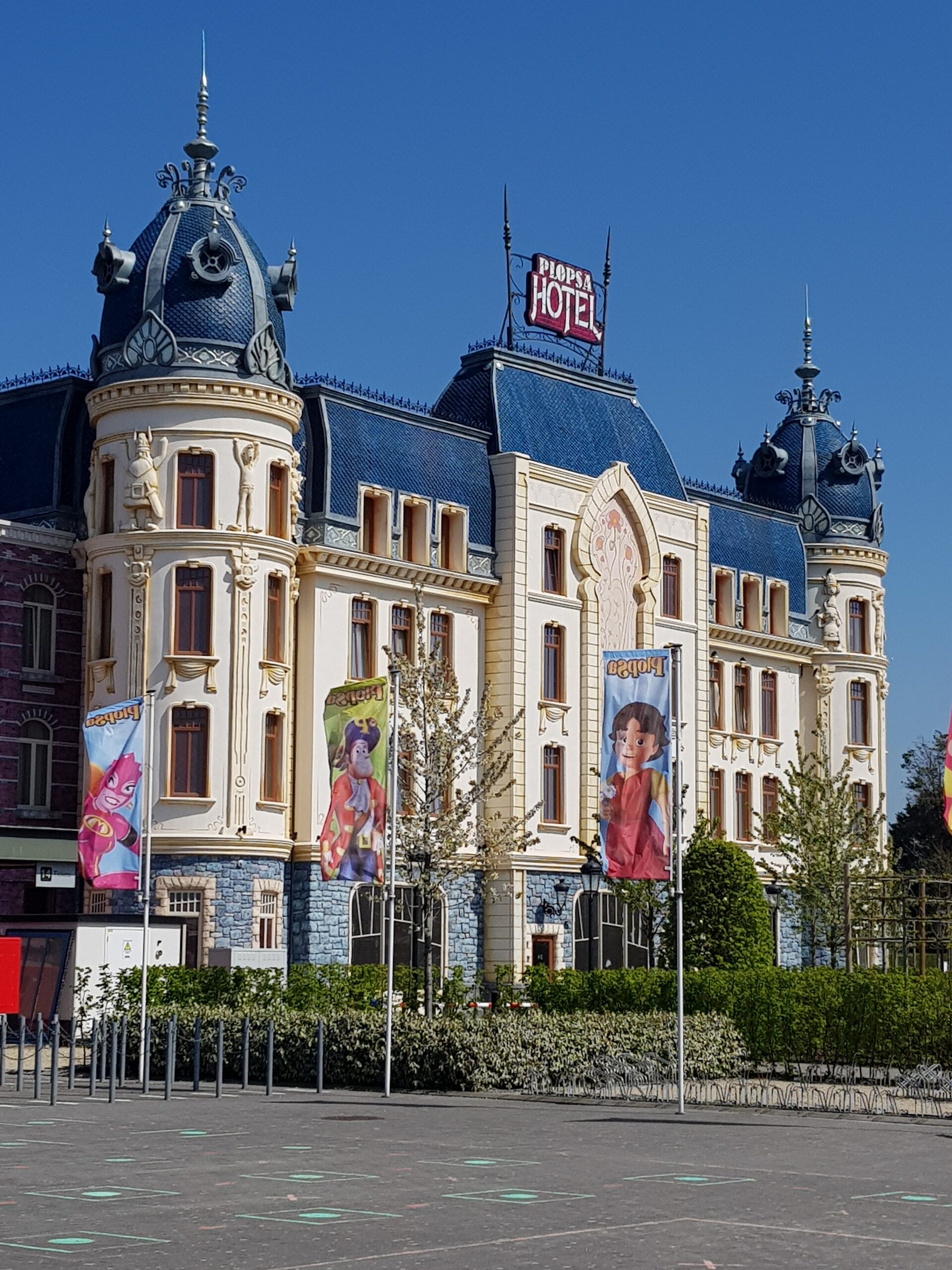 Goedkoop overnachten De Panne & Plopsaland De Panne, Belgie (Plopsa hotel)